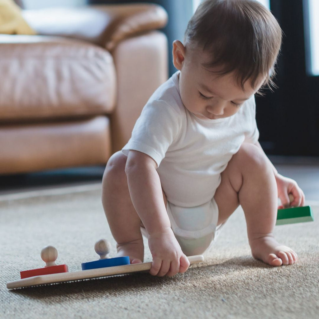 PlanToys Shape Matching Puzzle | Playroom Avenue