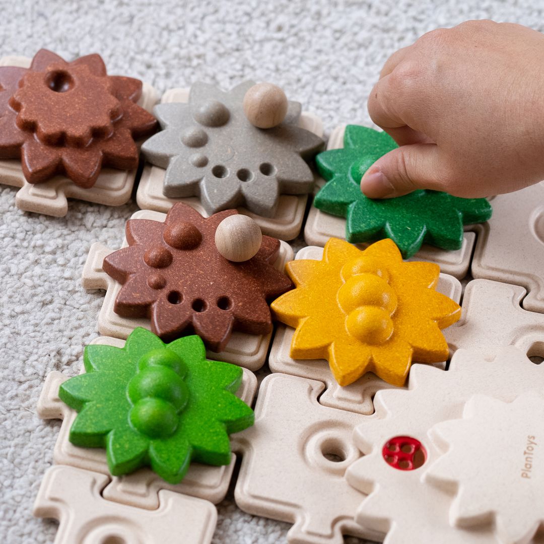 PlanToys Gears & Puzzles | Playroom Avenue