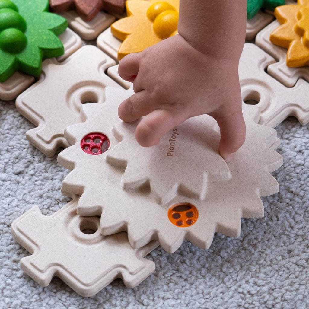 PlanToys Gears & Puzzles | Playroom Avenue