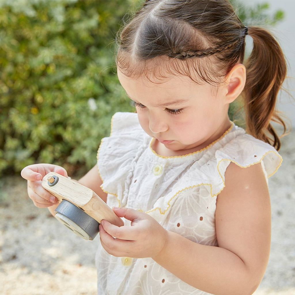 PlanToys Colored Snap Camera | Playroom Avenue