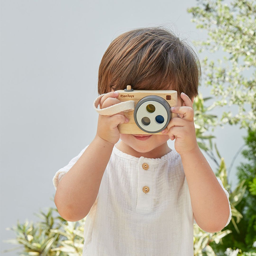 PlanToys Colored Snap Camera | Playroom Avenue