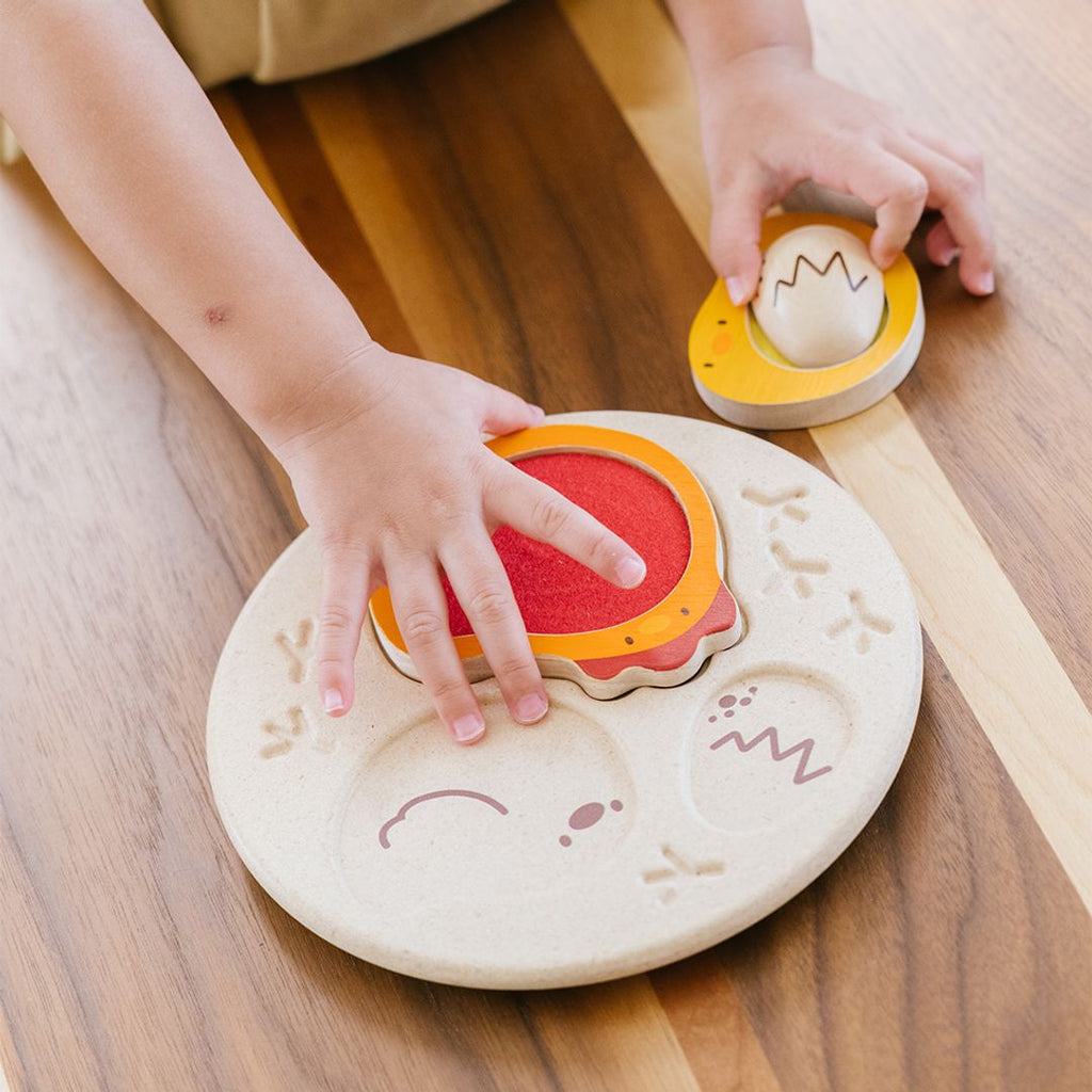 PlanToys Chicken Puzzle | Playroom Avenue