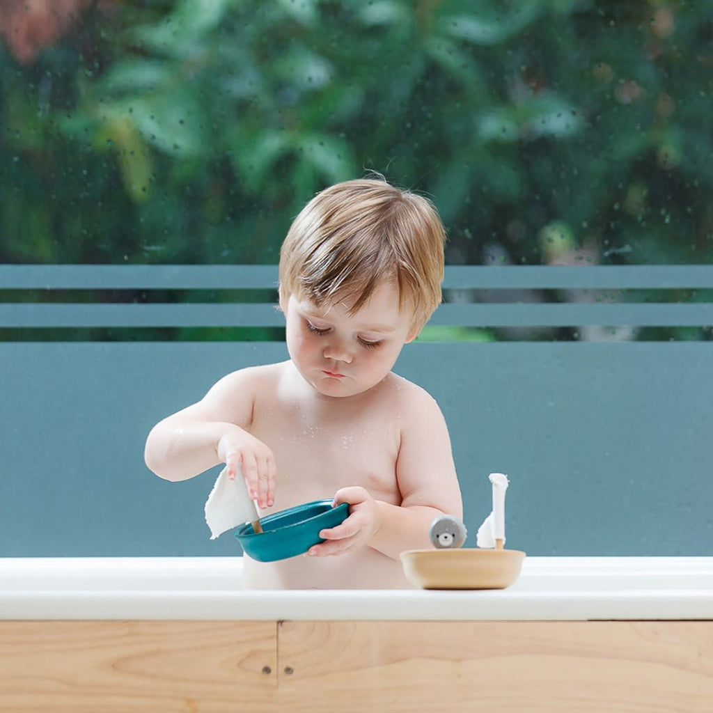 PlanToys Sailing Boat - Seal | Playroom Avenue