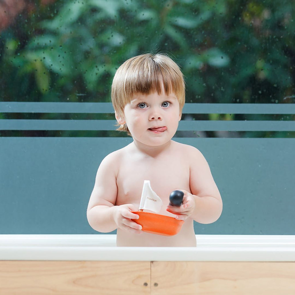PlanToys Sailing Boat - Penguin | Playroom Avenue