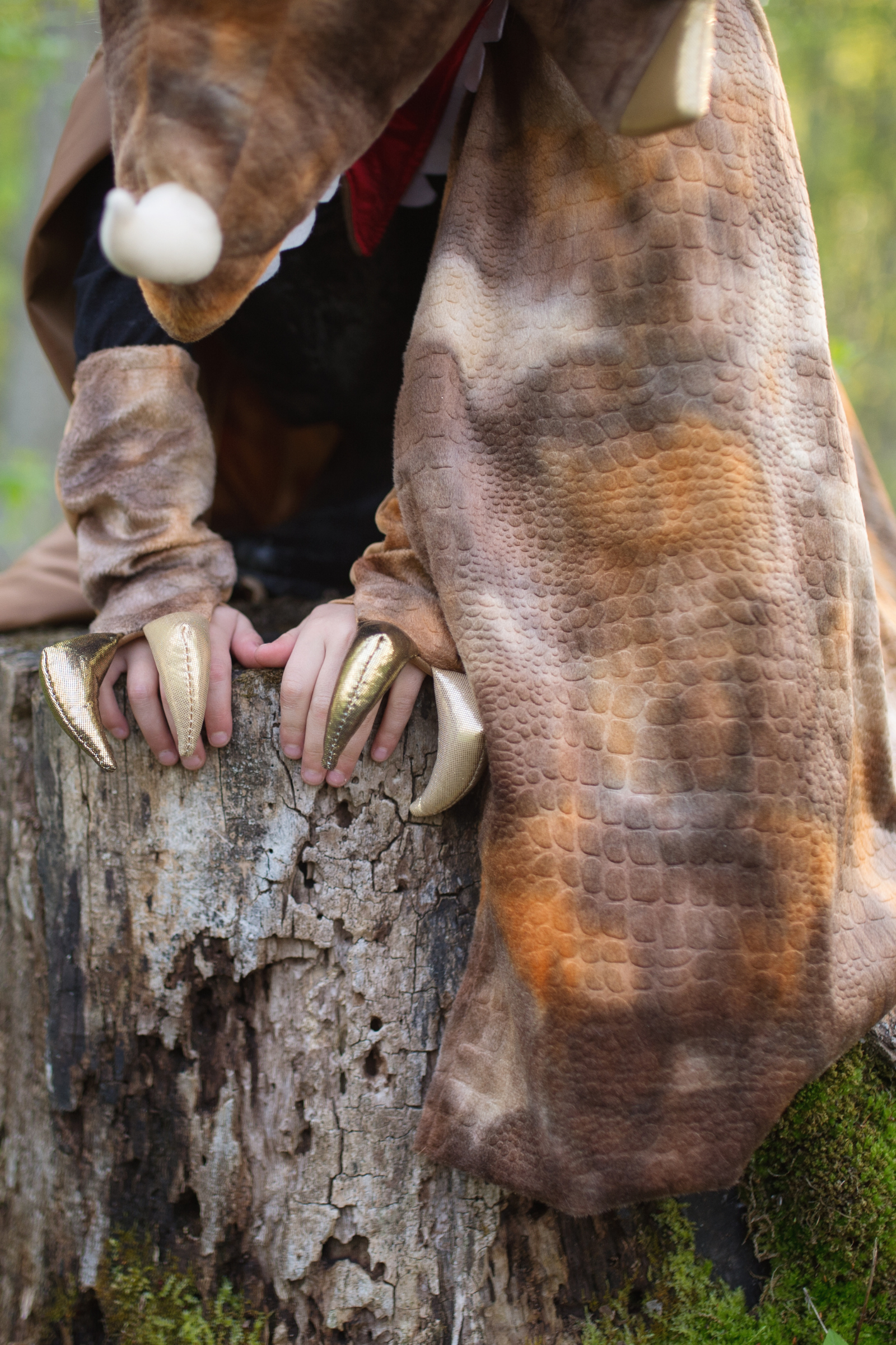 Great Pretenders Grandasaurus Triceratops Cape with Claws | Playroom Avenue