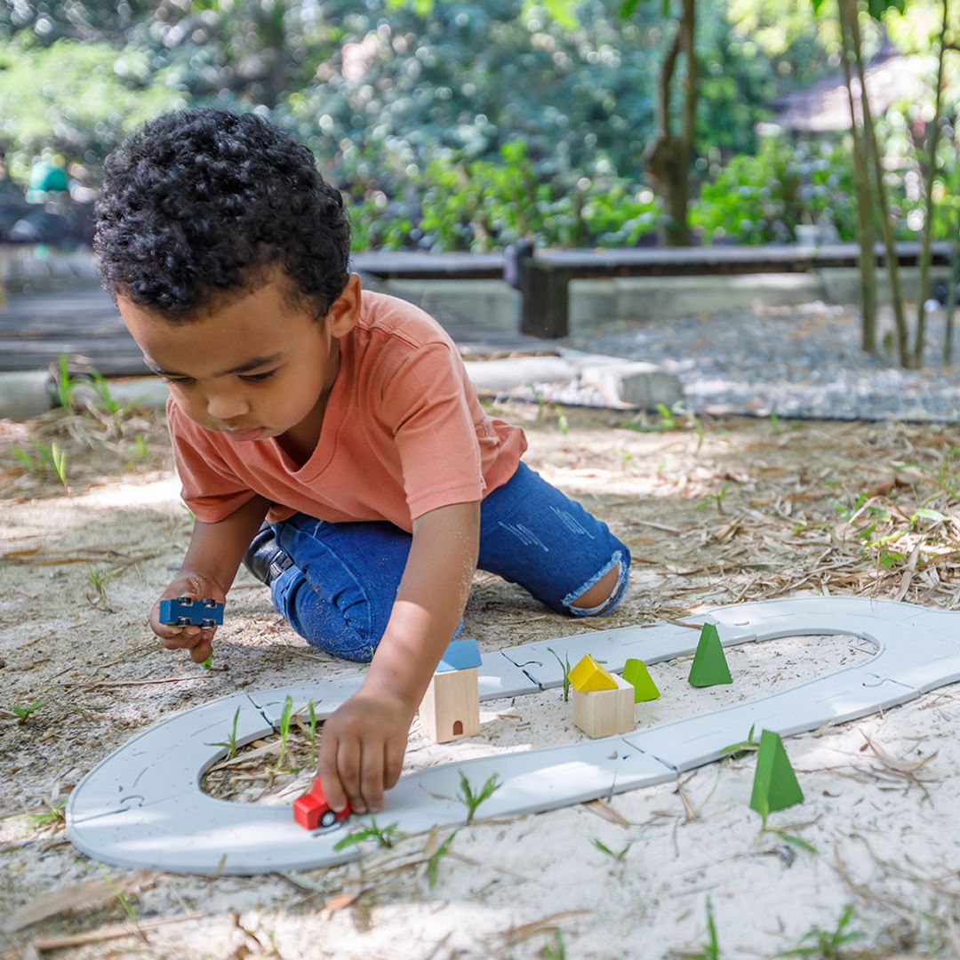 PlanToys Rubber Road & Rail Set - Medium | Playroom Avenue