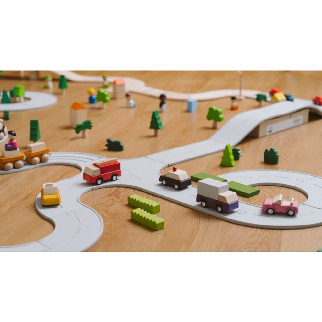 PlanToys Purple Delivery Truck | Playroom Avenue