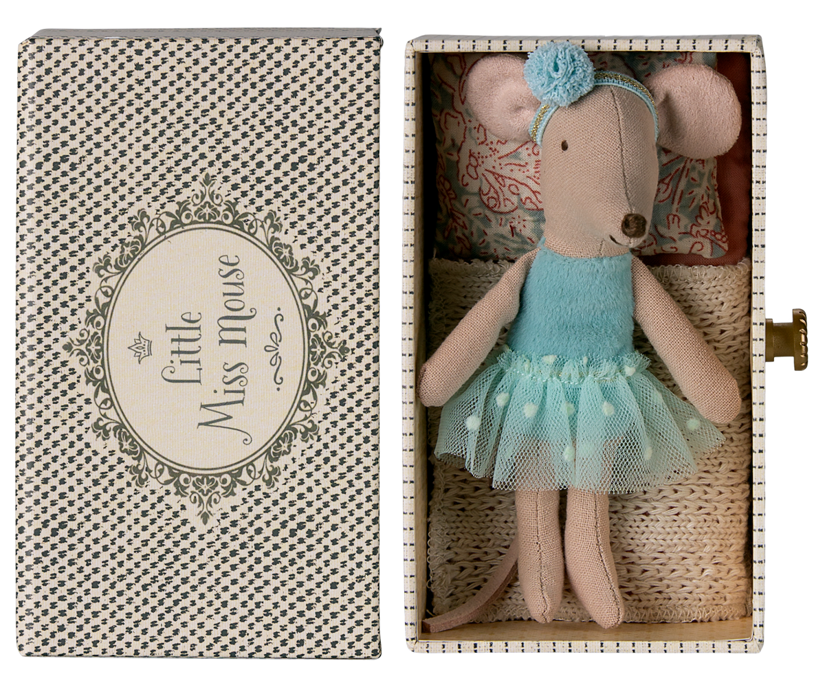 Maileg Dance mouse in daybed, Little sister | Playroom Avenue
