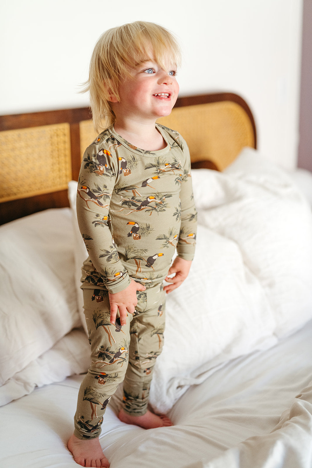 Milkbarn Toucan Cotton Stretch Long Sleeve Two Piece Pajama Set | Playroom Avenue
