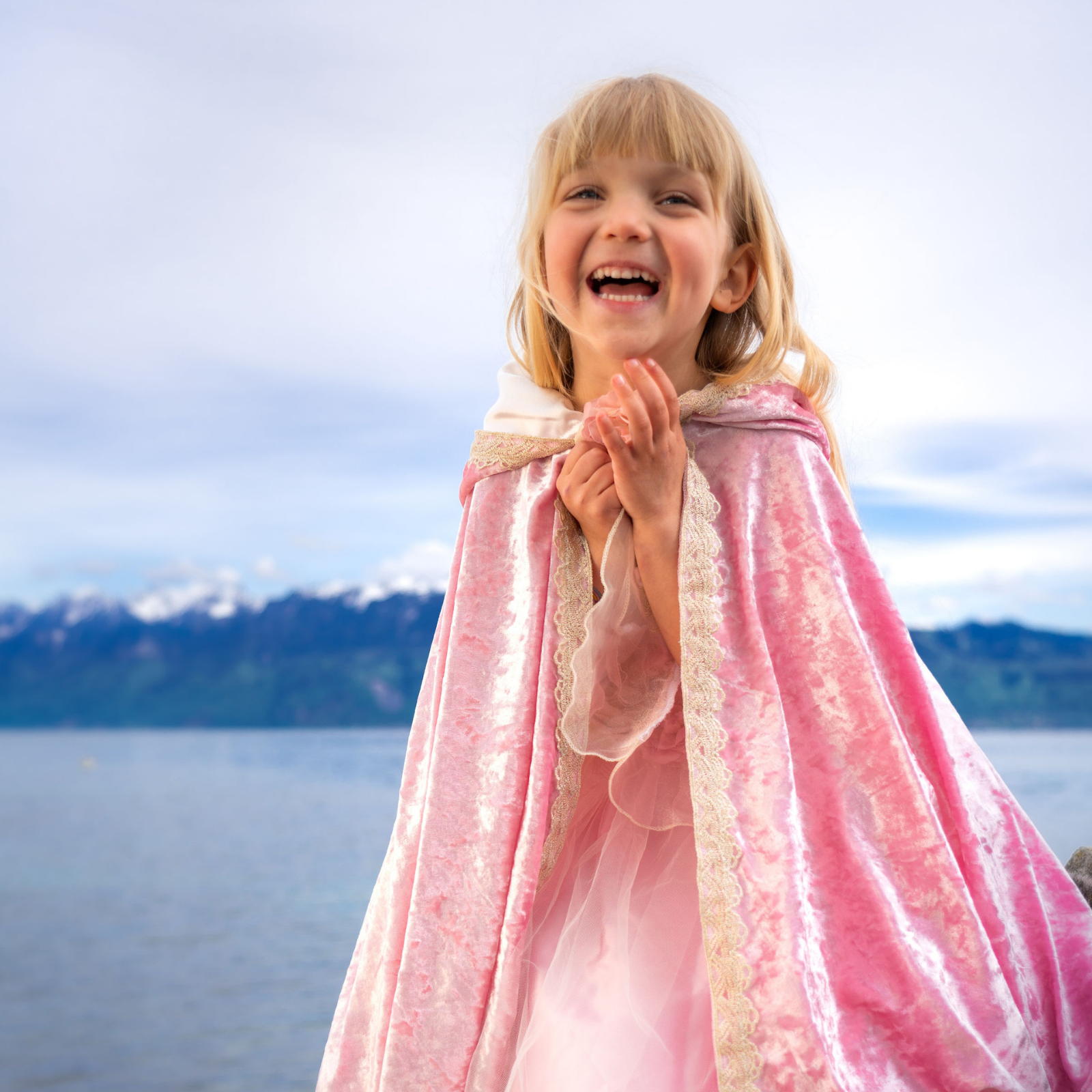 Great Pretenders Deluxe Pink Princess Cape Size 7-8 | Playroom Avenue