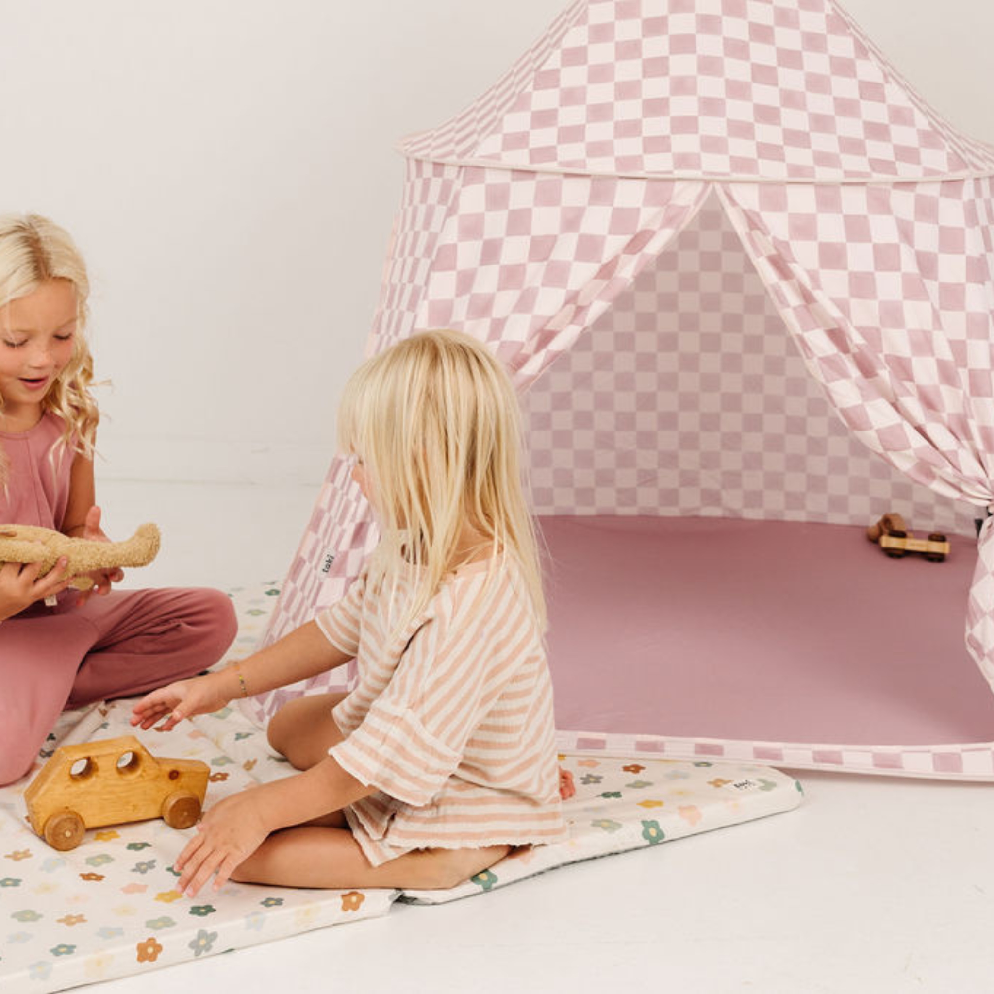 Toki Kids Checker Gumdrop Play Tent - Playroom Avenue
