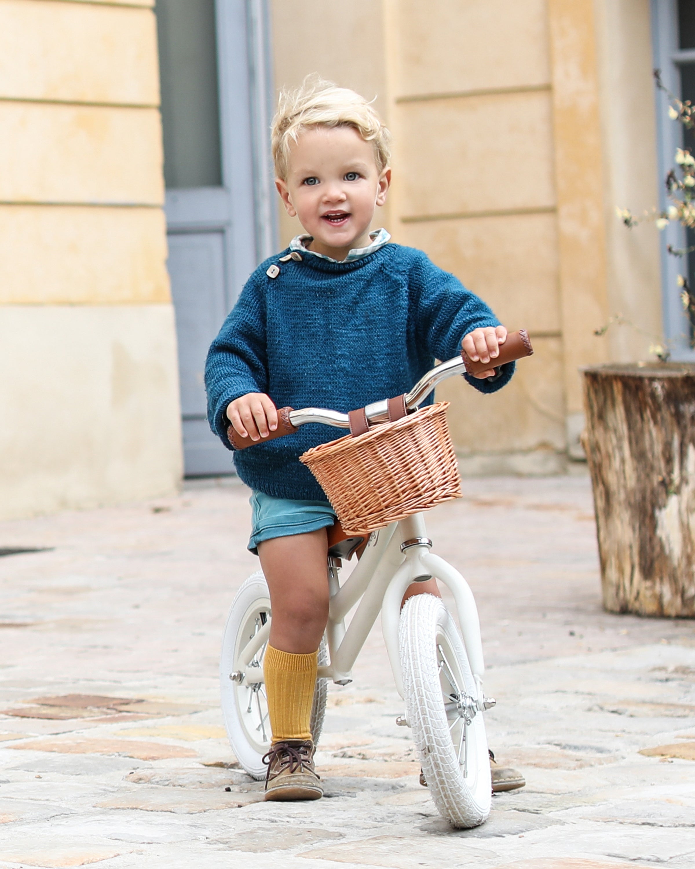 Baghera Ride-On Balance Bike Ivory White + Helmet