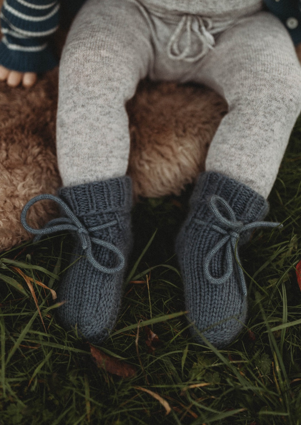 La Petit Lapin Cashmere Booties | Graphite | Playroom Avenue
