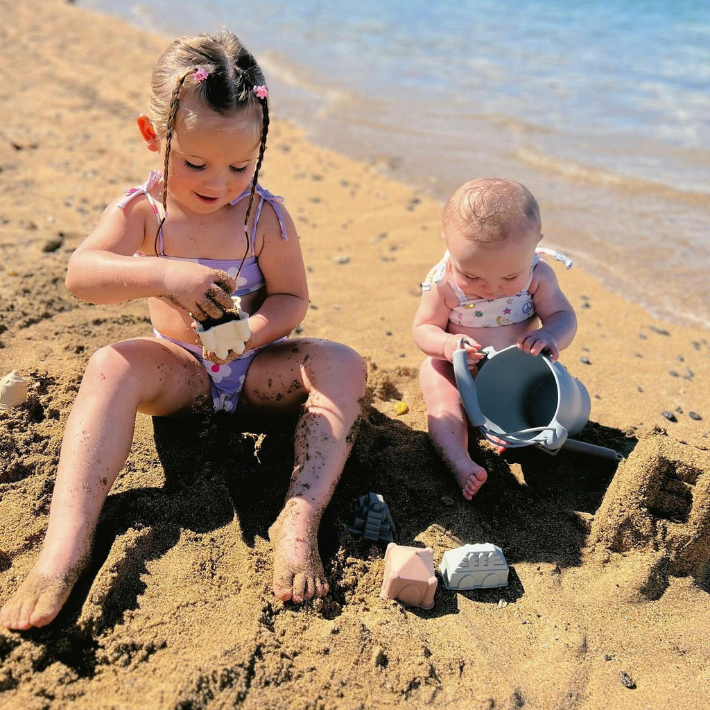 Calla and Friends Ellie Silicone Beach Toy Set | Playroom Avenue