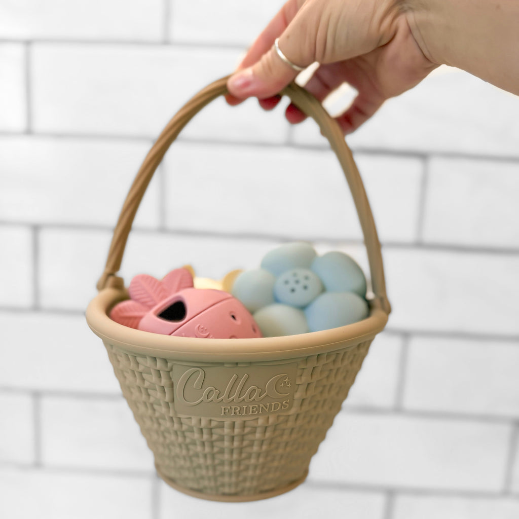 Calla and Friends Strawberry Patch Bath Toys | Playroom Avenue