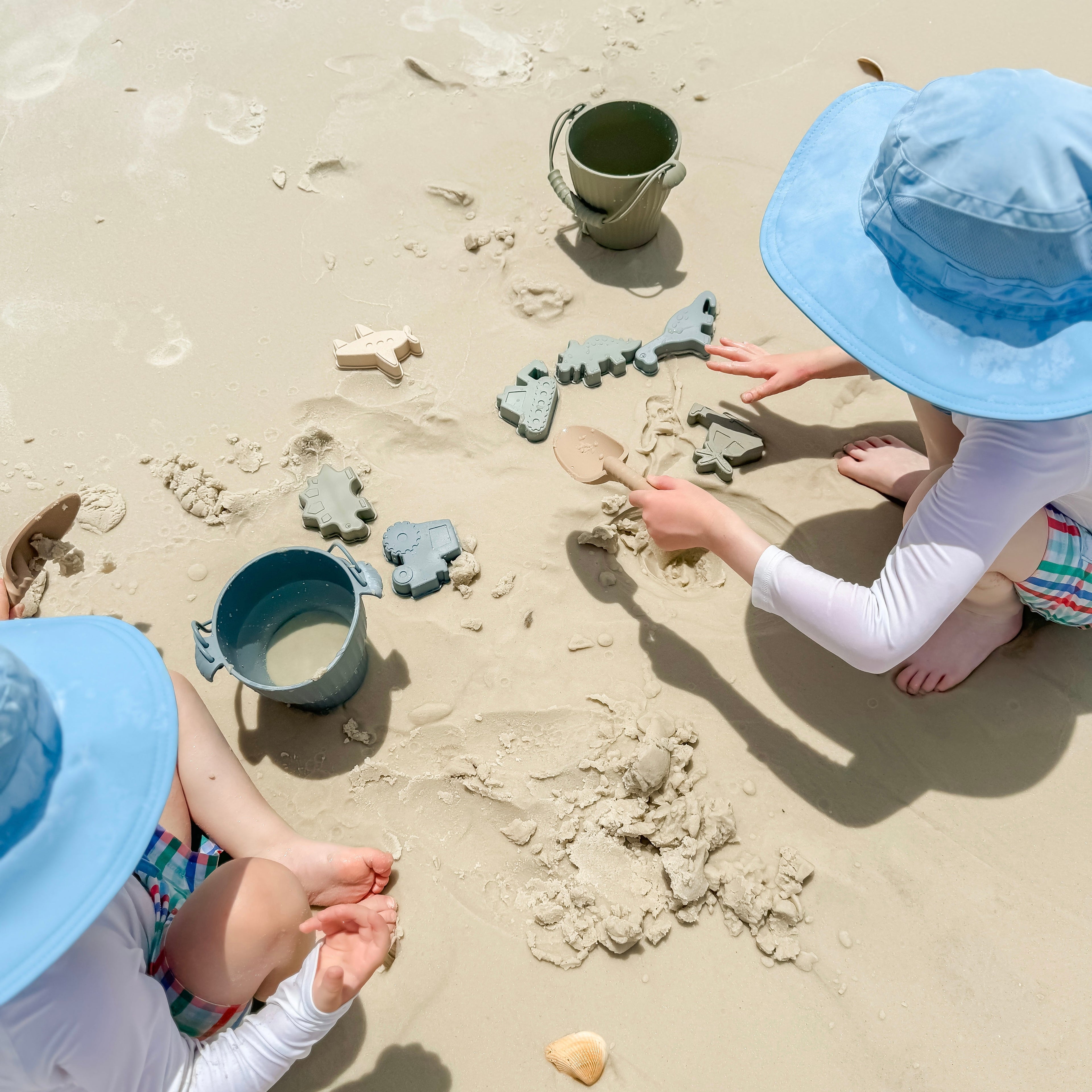 Calla and Friends Dominic’s Dinos Silicone Beach Toy Set | Playroom Avenue