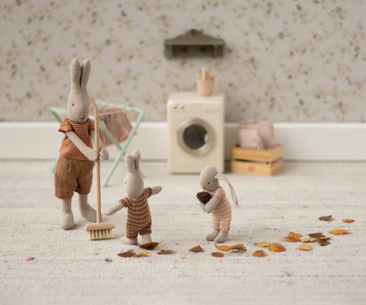 Maileg Rabbit, Micro - Maroon | Playroom Avenue