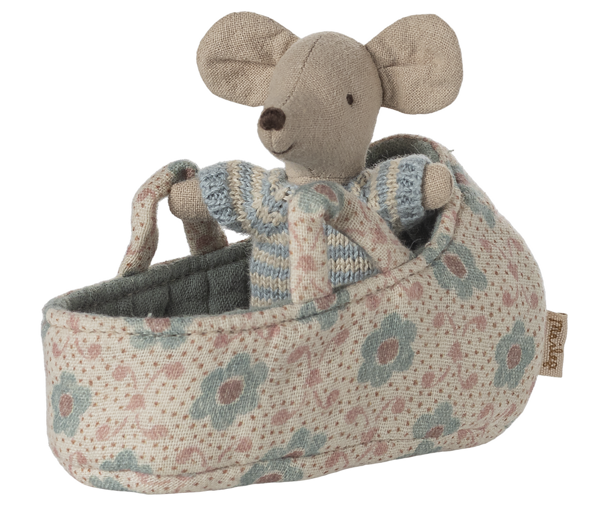 Maileg Baby mouse in carry cot - Blue | Playroom Avenue