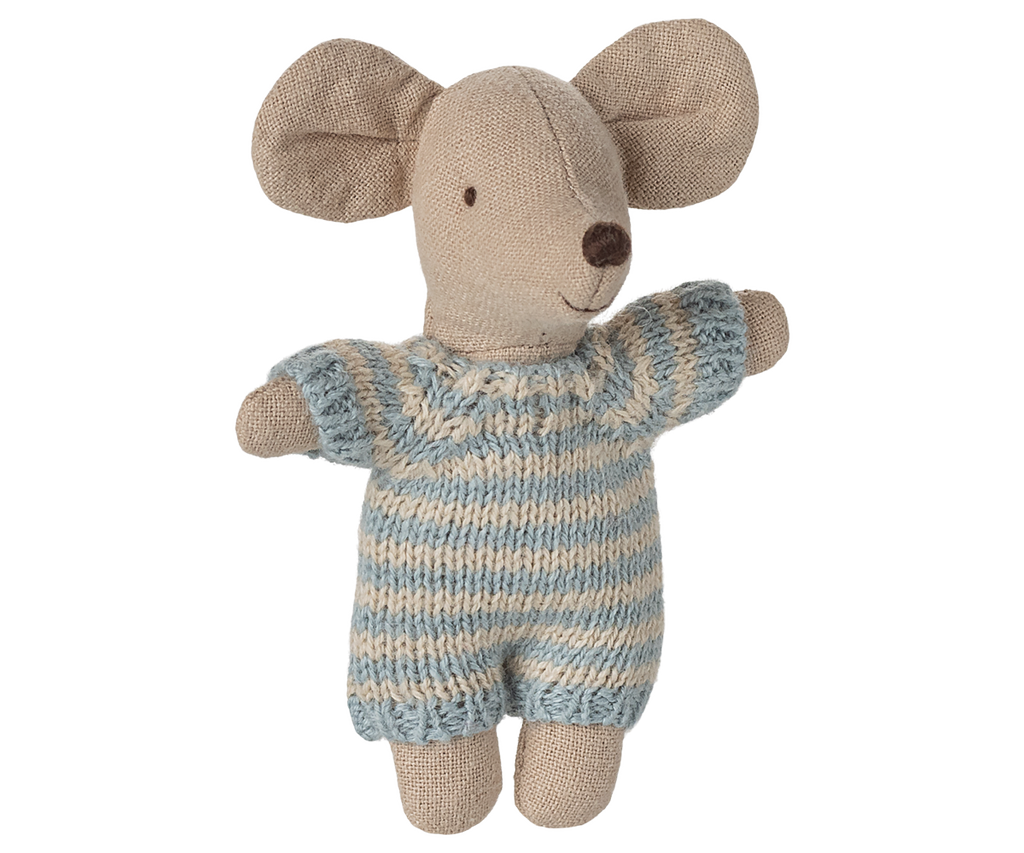 Maileg Baby mouse in carry cot - Blue | Playroom Avenue
