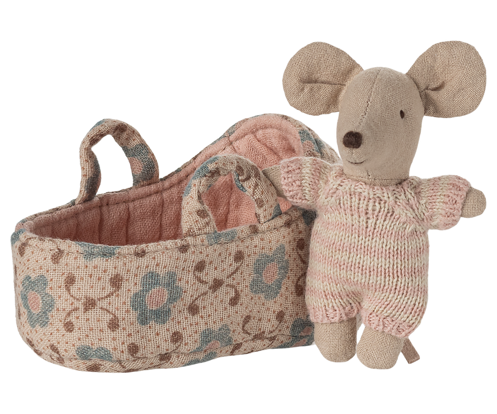 Maileg Baby mouse in carry cot - Rose | Playroom Avenue