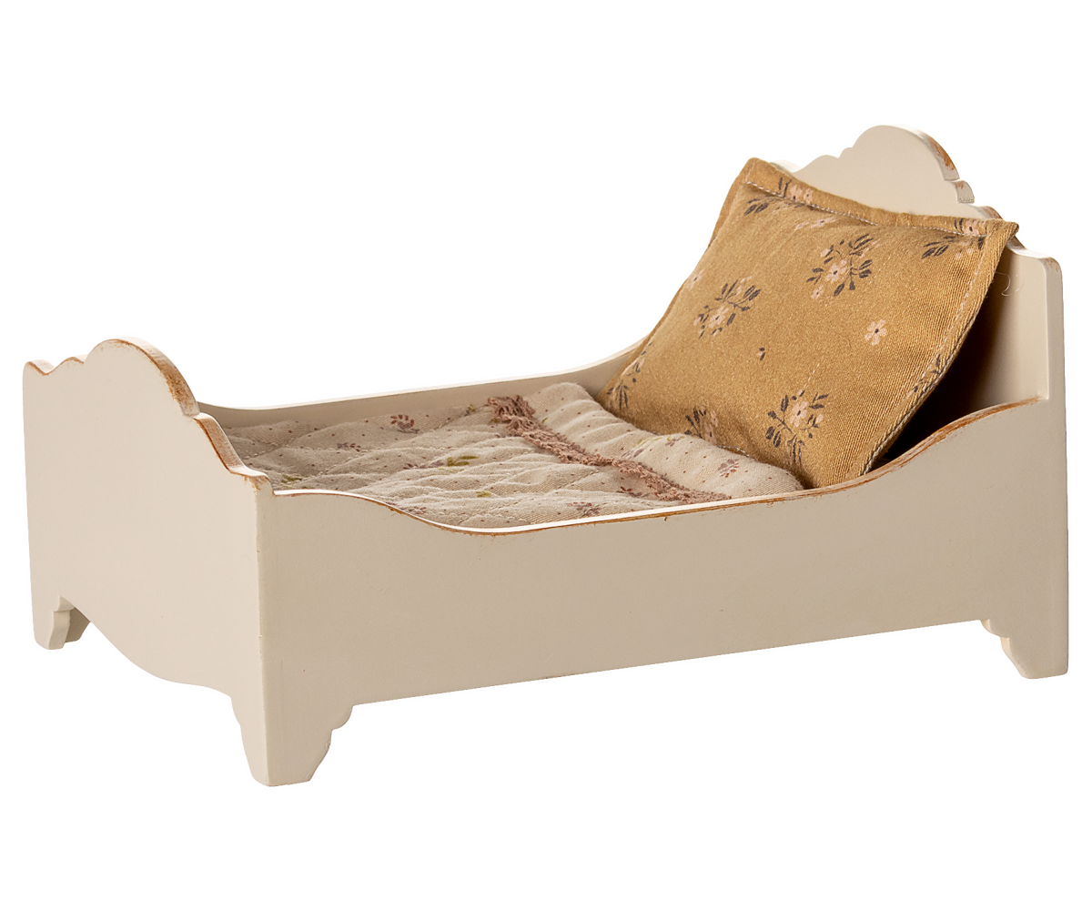 Maileg Bed, Mouse - Off white | Playroom Avenue