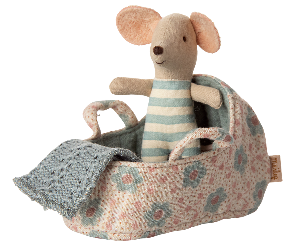 Maileg Carry cot, Baby mouse - Blue | Playroom Avenue