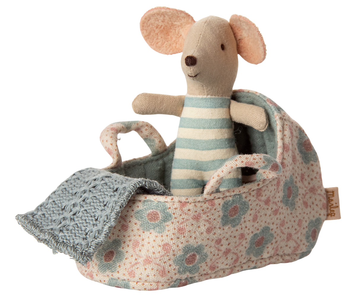 Maileg Carry cot, Baby mouse - Blue | Playroom Avenue