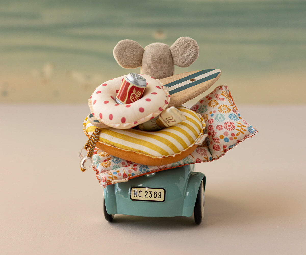 Maileg Car, Mouse - Light blue | Playroom Avenue