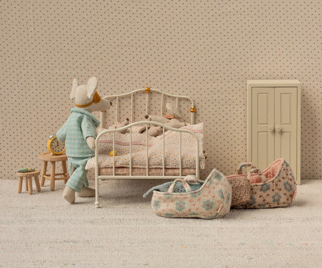 Maileg Vintage Bed, Mouse - Off-White | Playroom Avenue