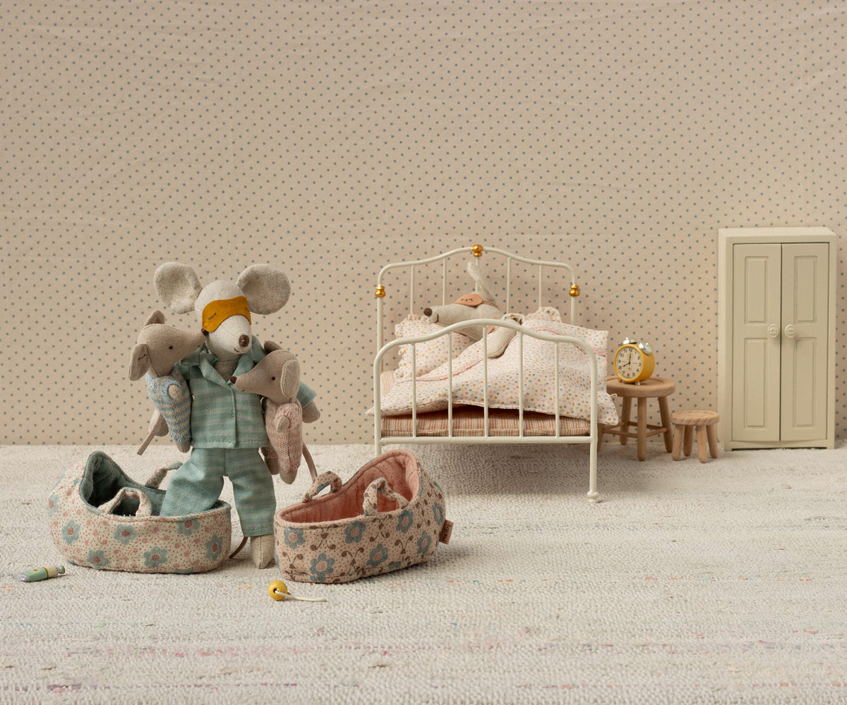 Maileg Baby mouse in carry cot - Blue | Playroom Avenue