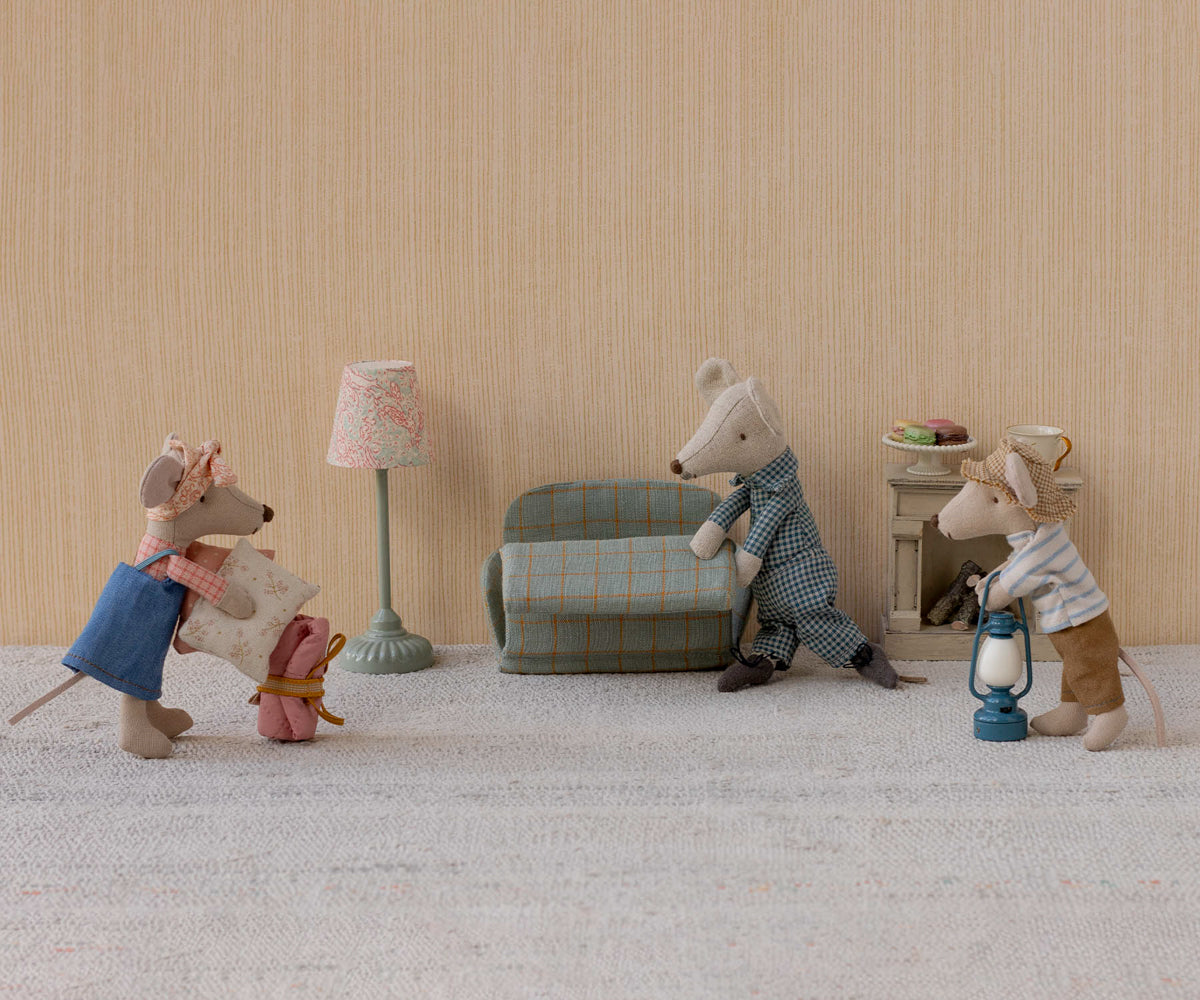 Maileg Vintage floor lamp, Mouse - Mint | Playroom Avenue