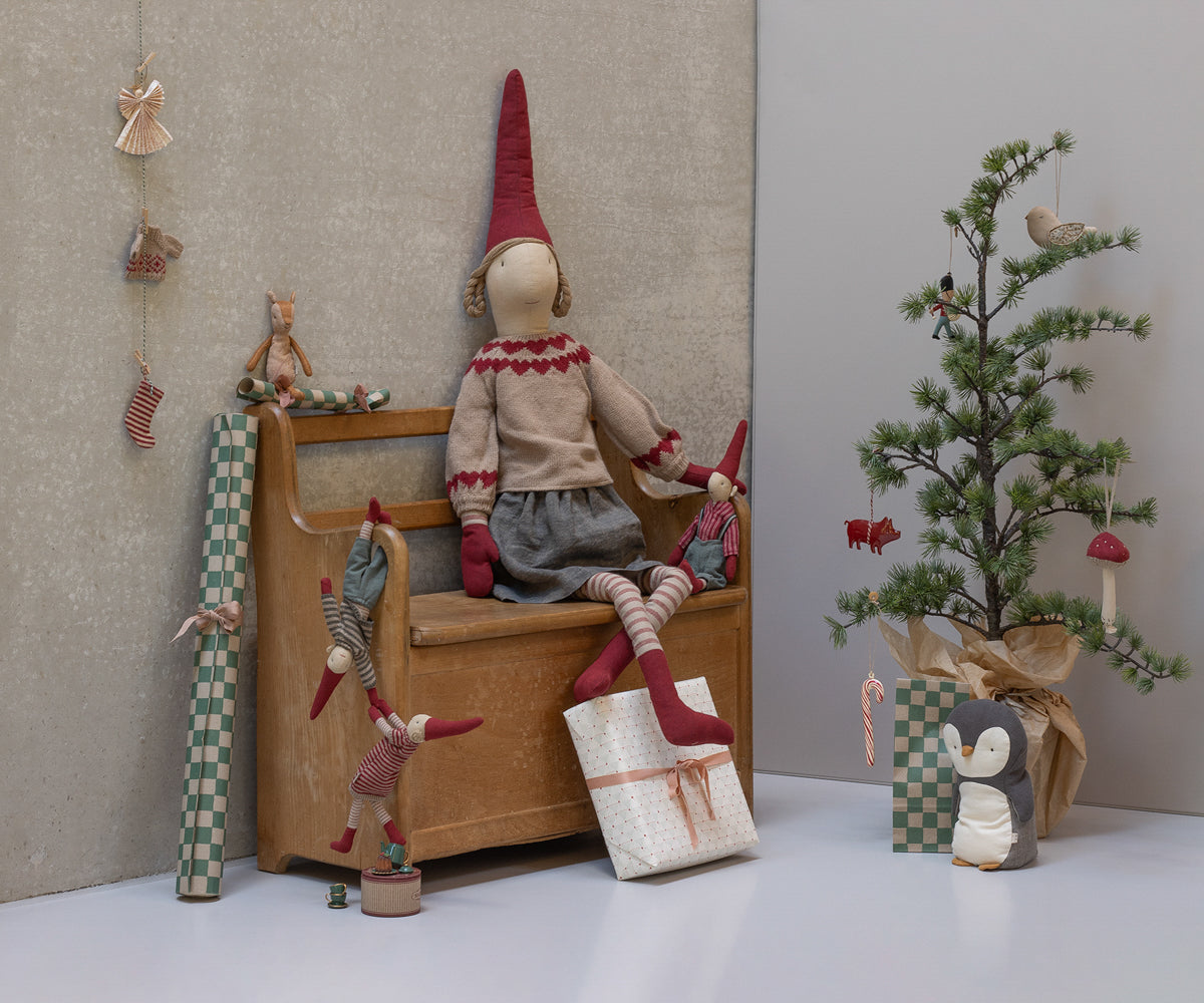 Maileg Pixy, Size 6 - Girl - Skirt and knitted sweater | Playroom Avenue