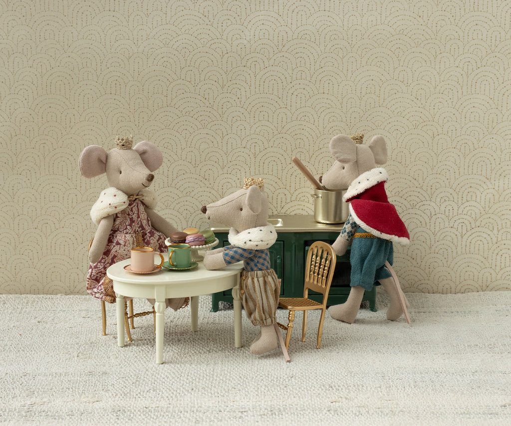 Maileg Vintage dining table, Mouse - Off white | Playroom Avenue