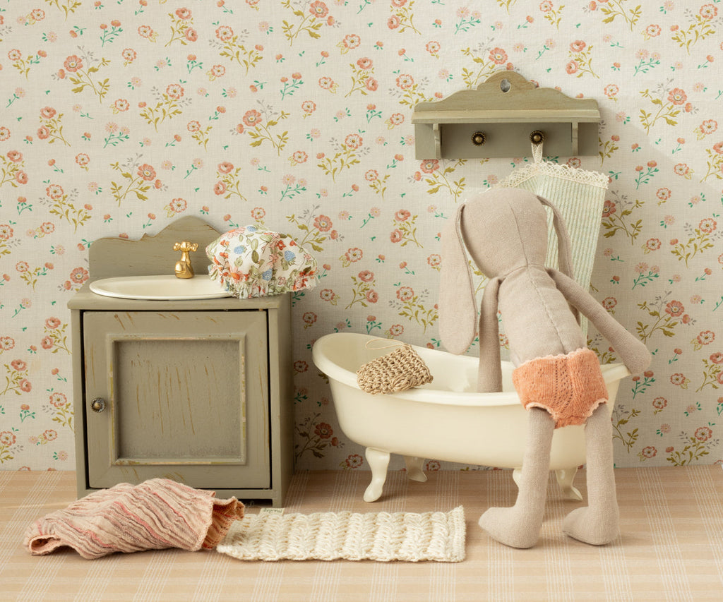 Maileg Miniature Sink | Playroom Avenue