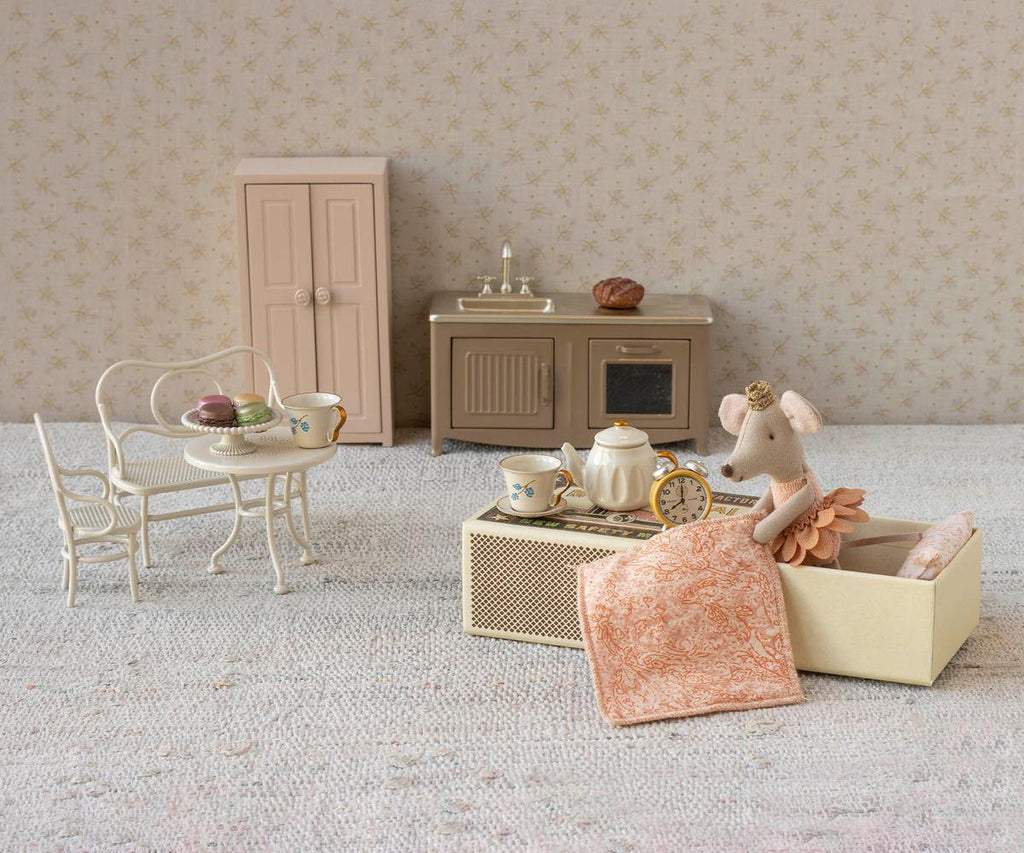 Maileg Kitchen, Mouse - Light brown | Playroom Avenue