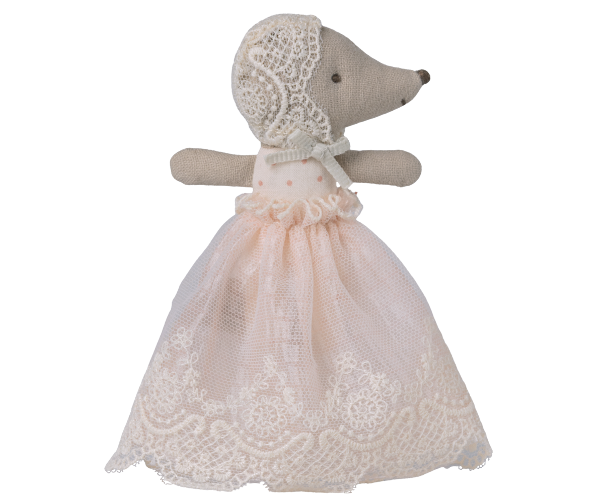 Baby mouse in gown - Powder | Playroom Avenue
