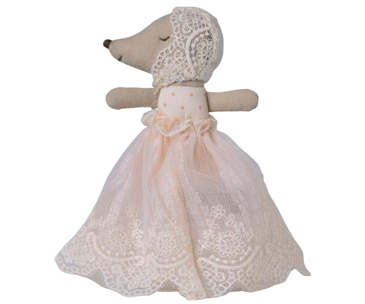Baby mouse in gown - Powder | Playroom Avenue