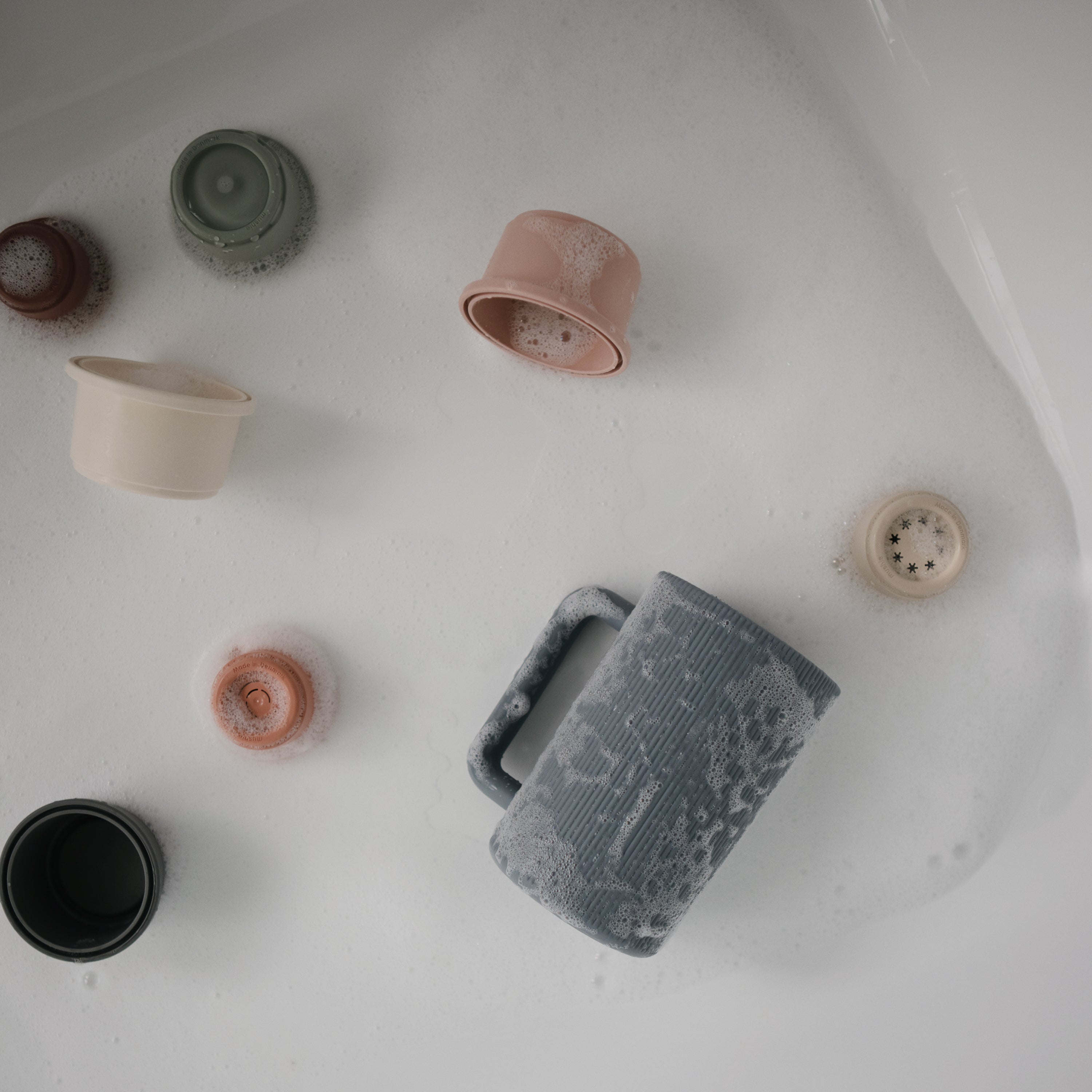 Mushie Bath Rinse Cup | Playroom Avenue