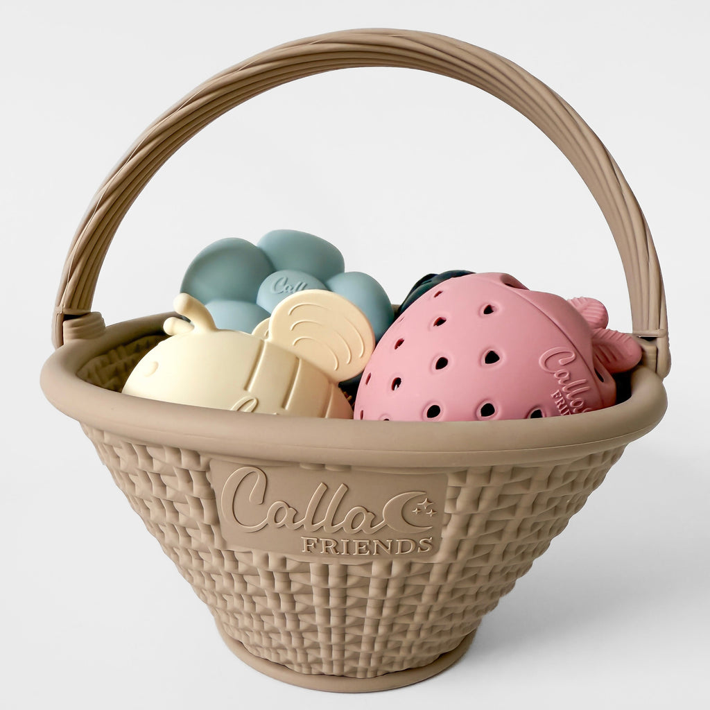 Calla and Friends Strawberry Patch Bath Toys | Playroom Avenue