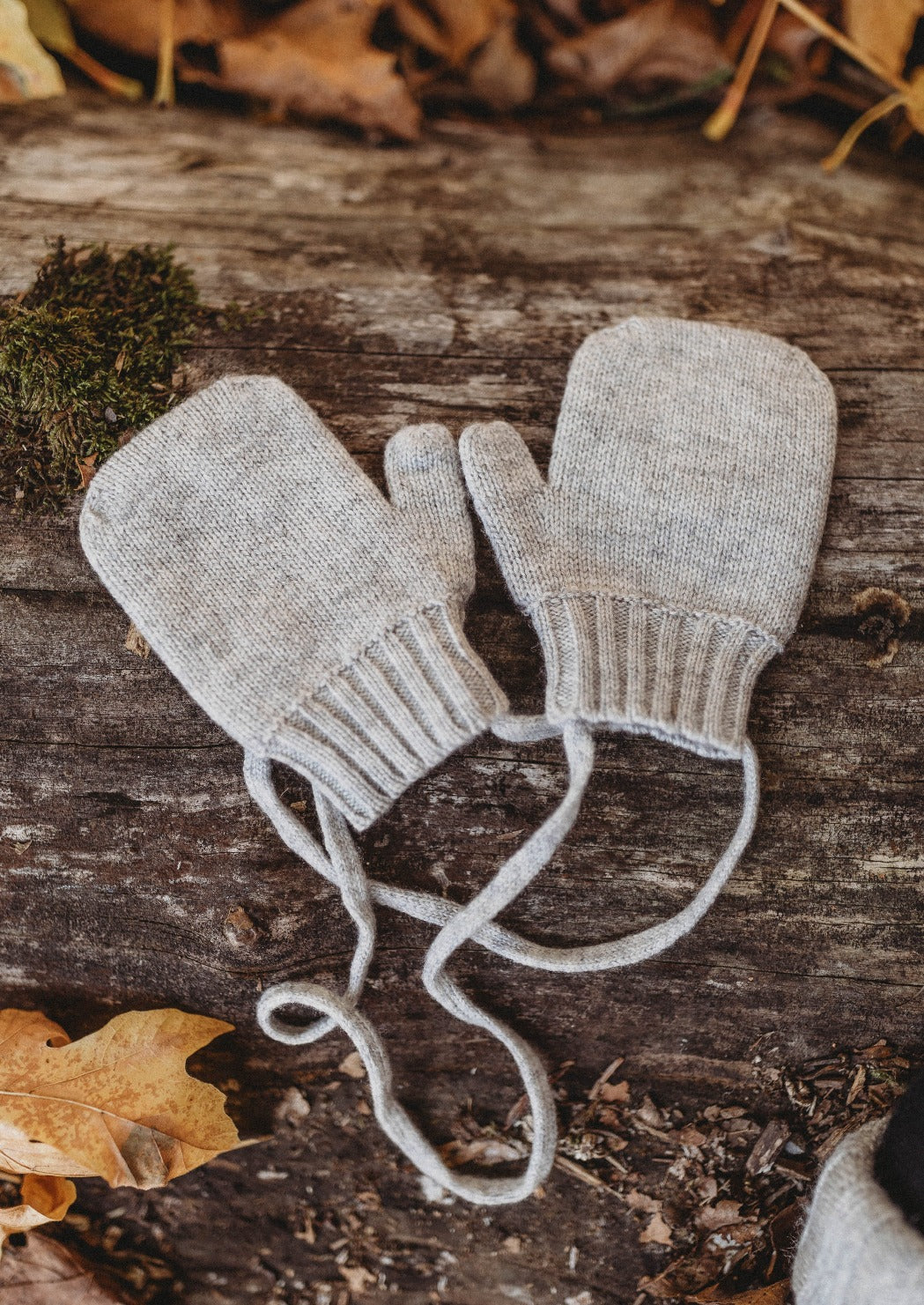 La Petit Lapin Cashmere & Merino Wool Gloves | Grey Merle | Playroom Avenue