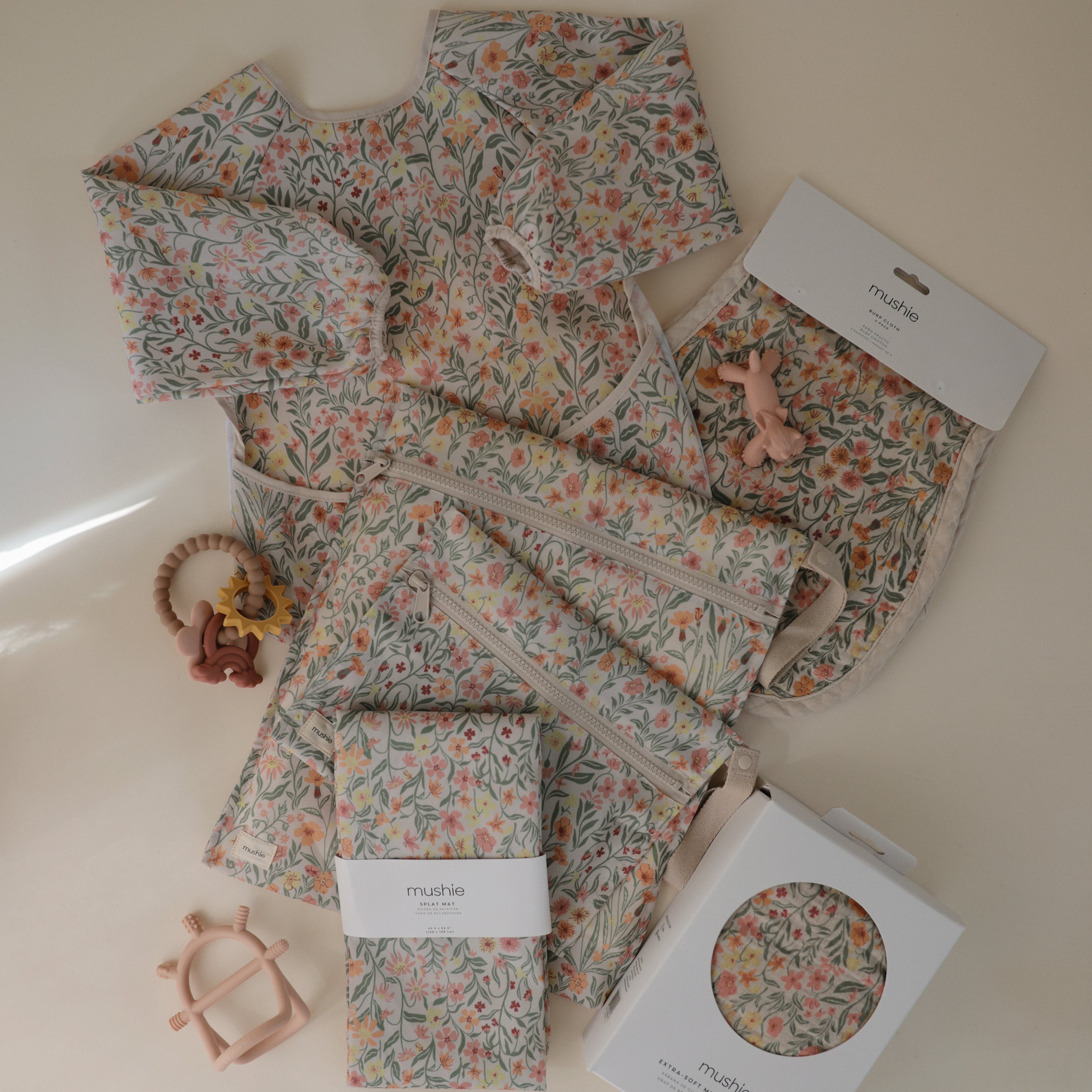 Mushie Long Sleeve Bib | Playroom Avenue