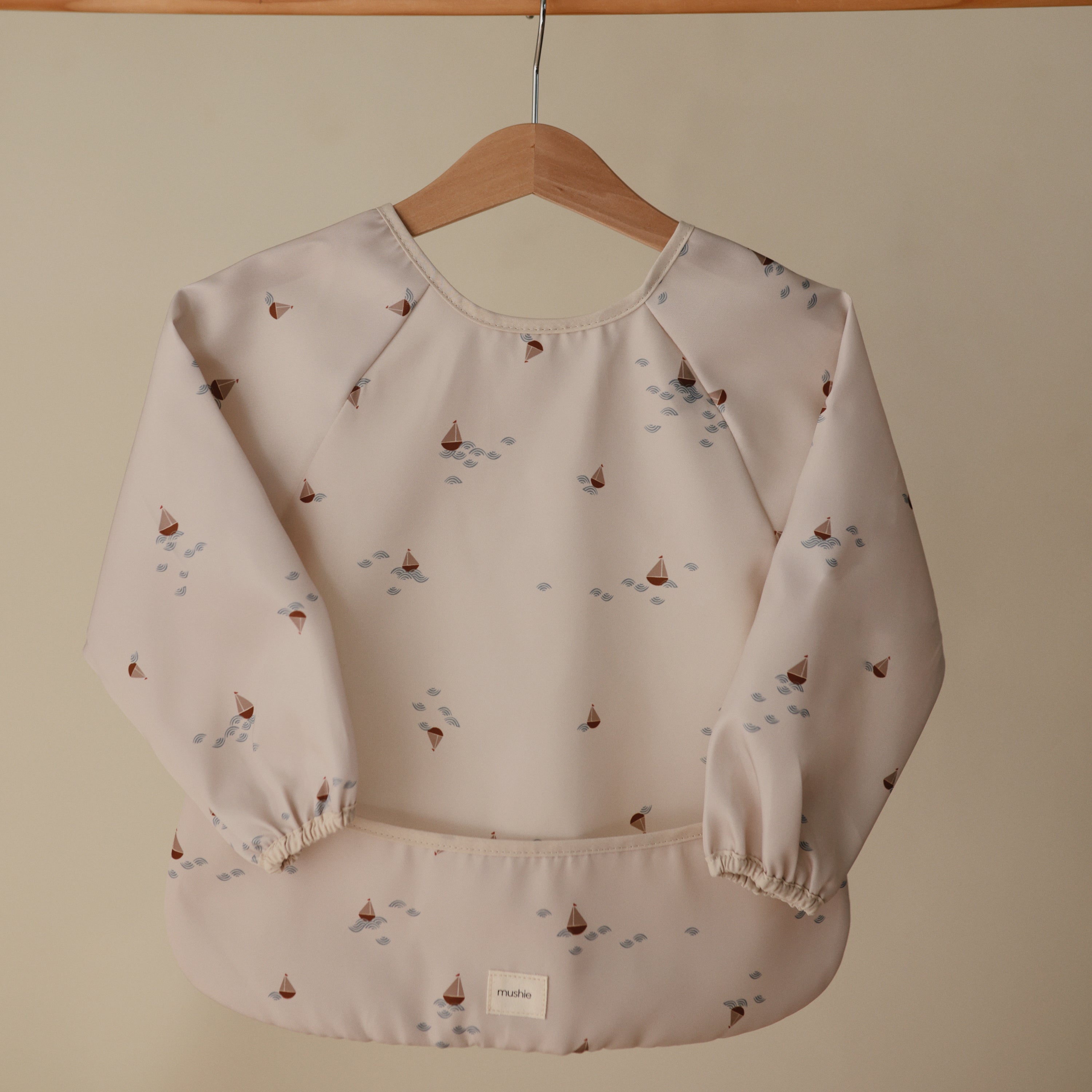 Mushie Long Sleeve Bib | Playroom Avenue