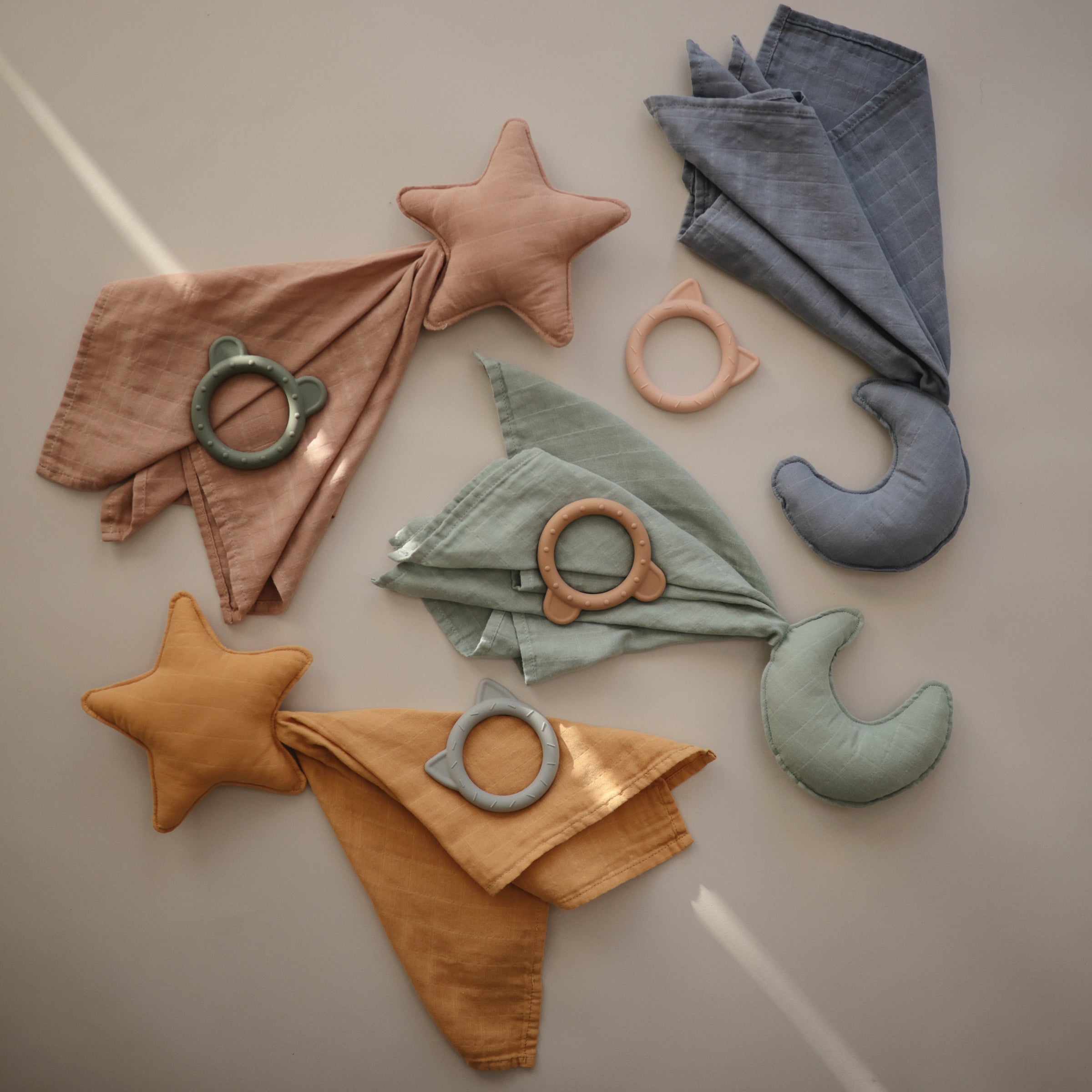 Mushie Star Lovey Blanket | Playroom Avenue