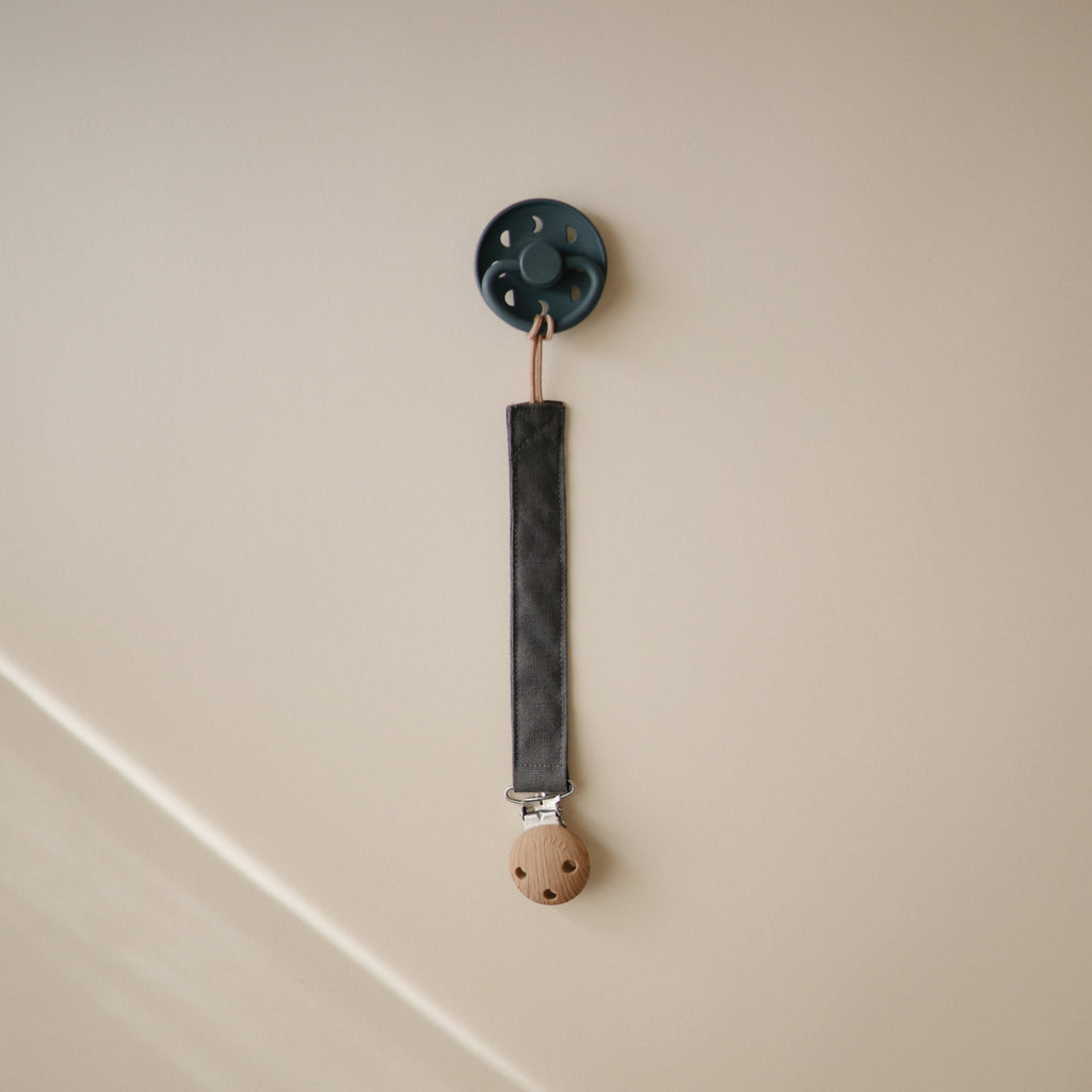 Mushie Linen Pacifier Clip 2-Pack | Playroom Avenue
