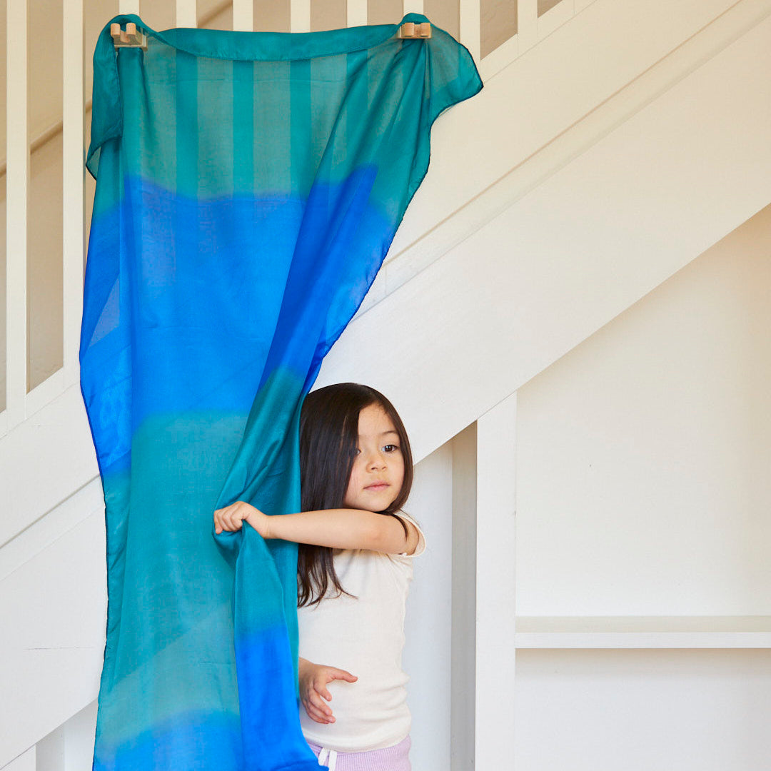 Sarah's Silks Fort Kit - Playroom Avenue