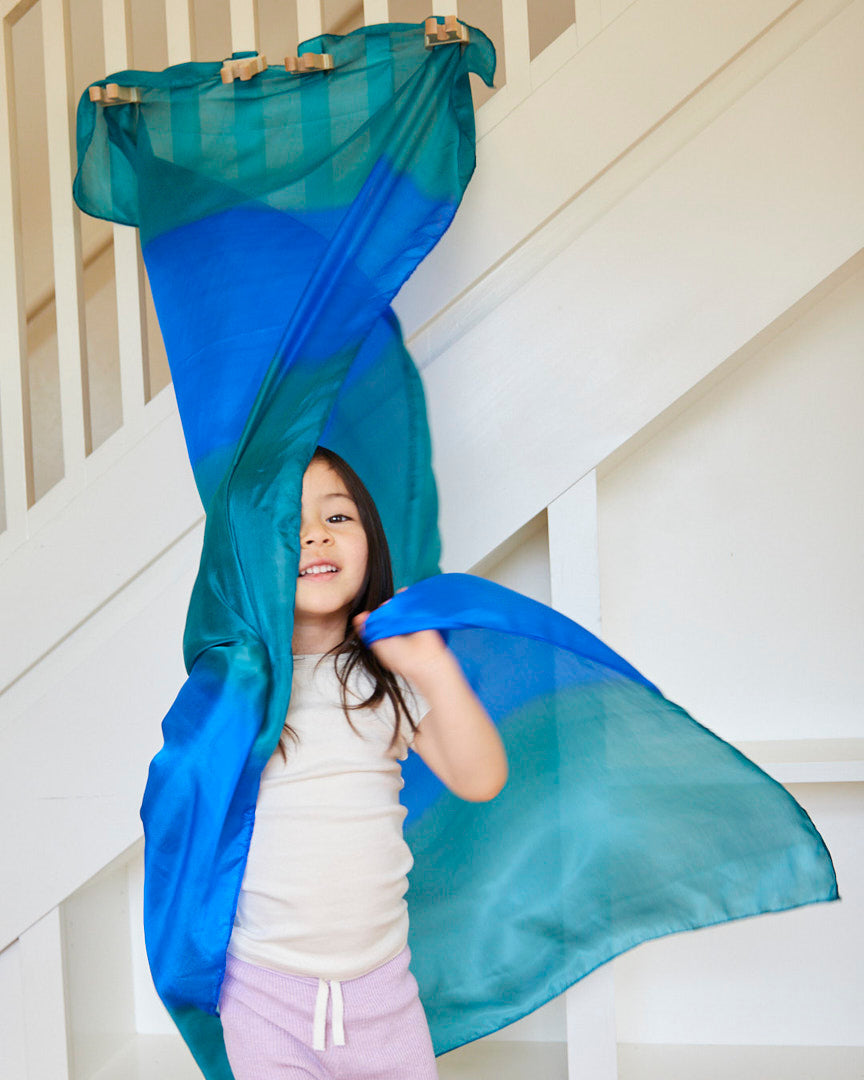 Sarah's Silks Fort Kit | Playroom Avenue