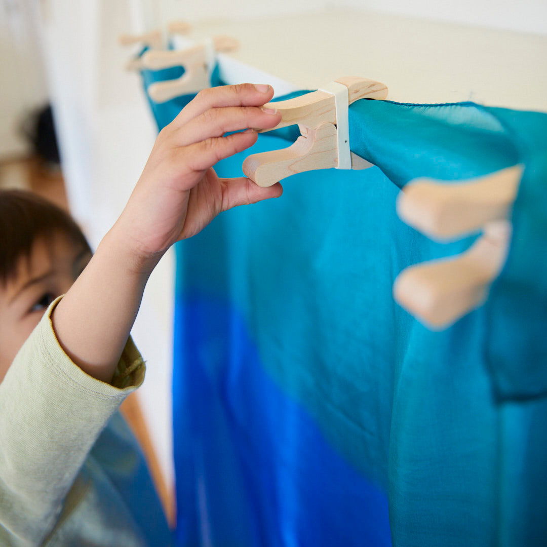 Sarah's Silks Fort Kit - Playroom Avenue