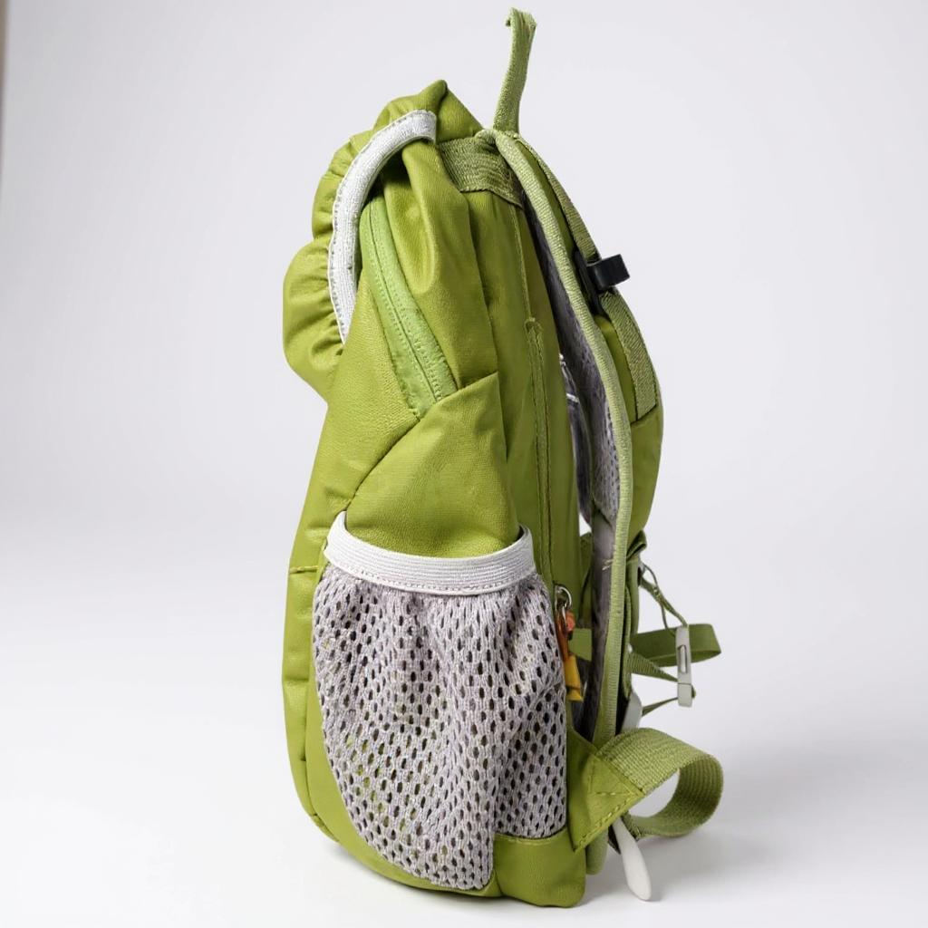 Keep the Littles Wild Kid’s (Ages 2 to 7) green Hiking Pack - Water Bladder Compatible Backpack for Young Hikers | Playroom Avenue