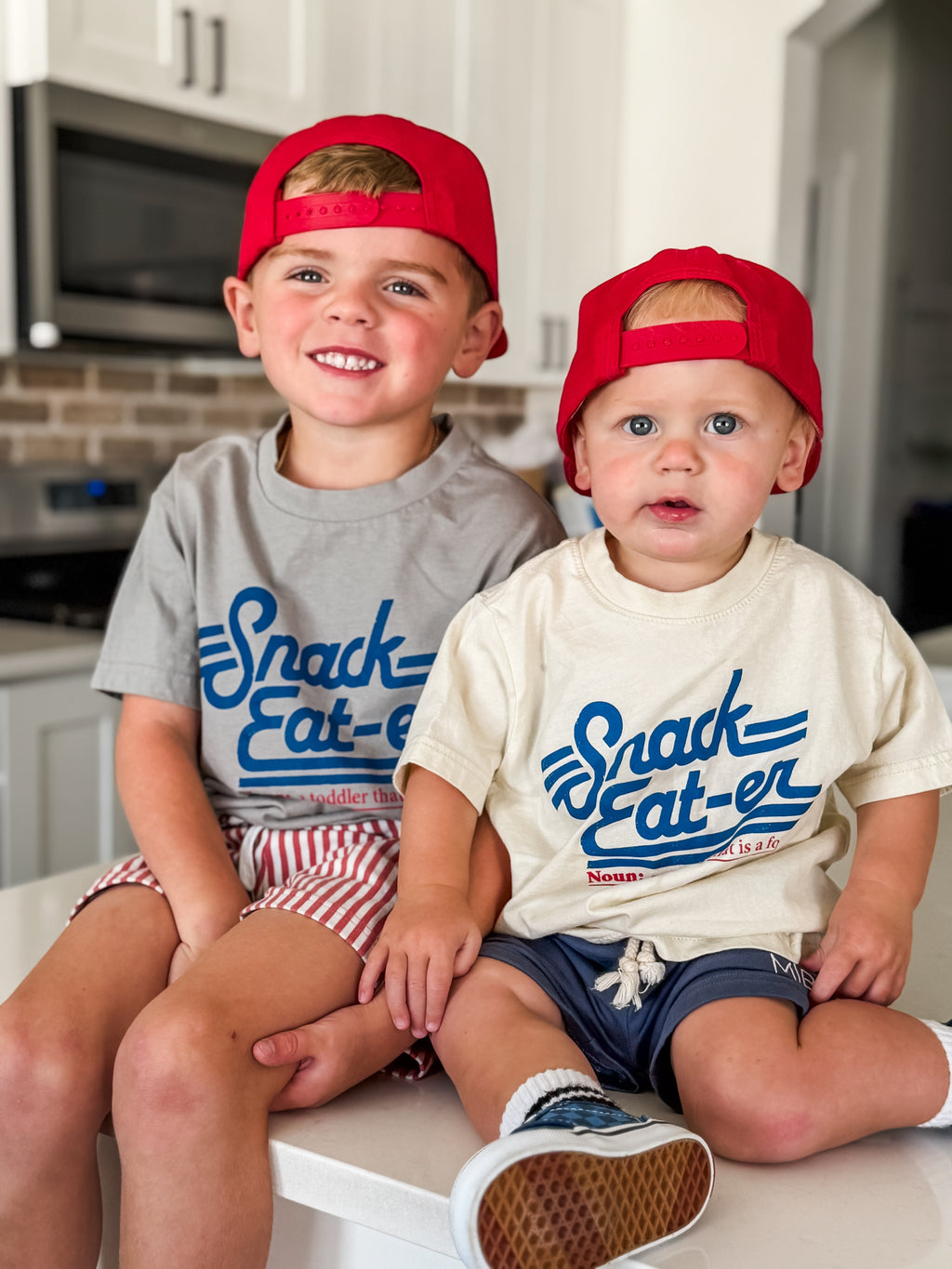 LITTLE RAD THINGS SNACK EAT-ER TEE - VINTAGE CREAM | Playroom Avenue