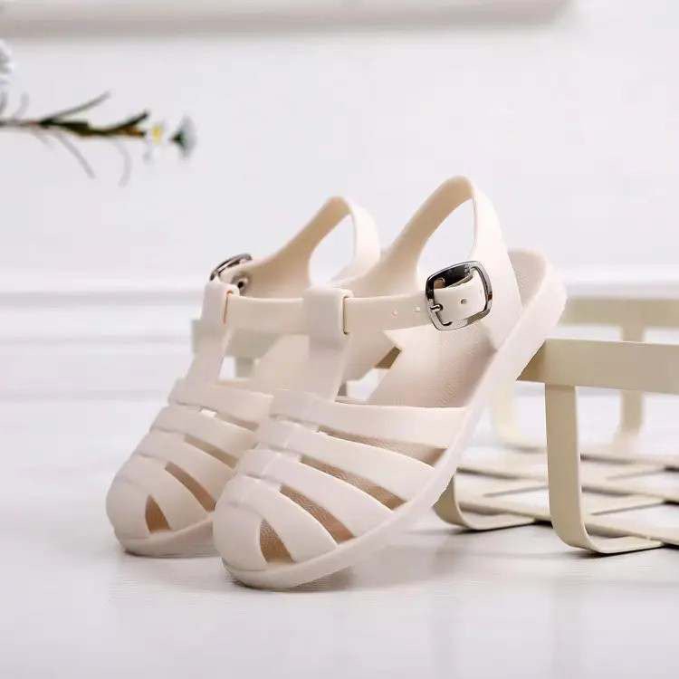 Ozznek Shoes Kids Jelly Sandals – Waterproof, Wide Toe | Roman Style Cream | Playroom Avenue